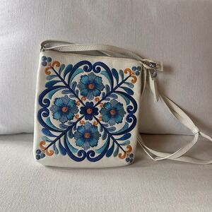BRIGHTON EMBROIDERED Blue Embroidery White Pebble Leather Crossbody Purse Bag